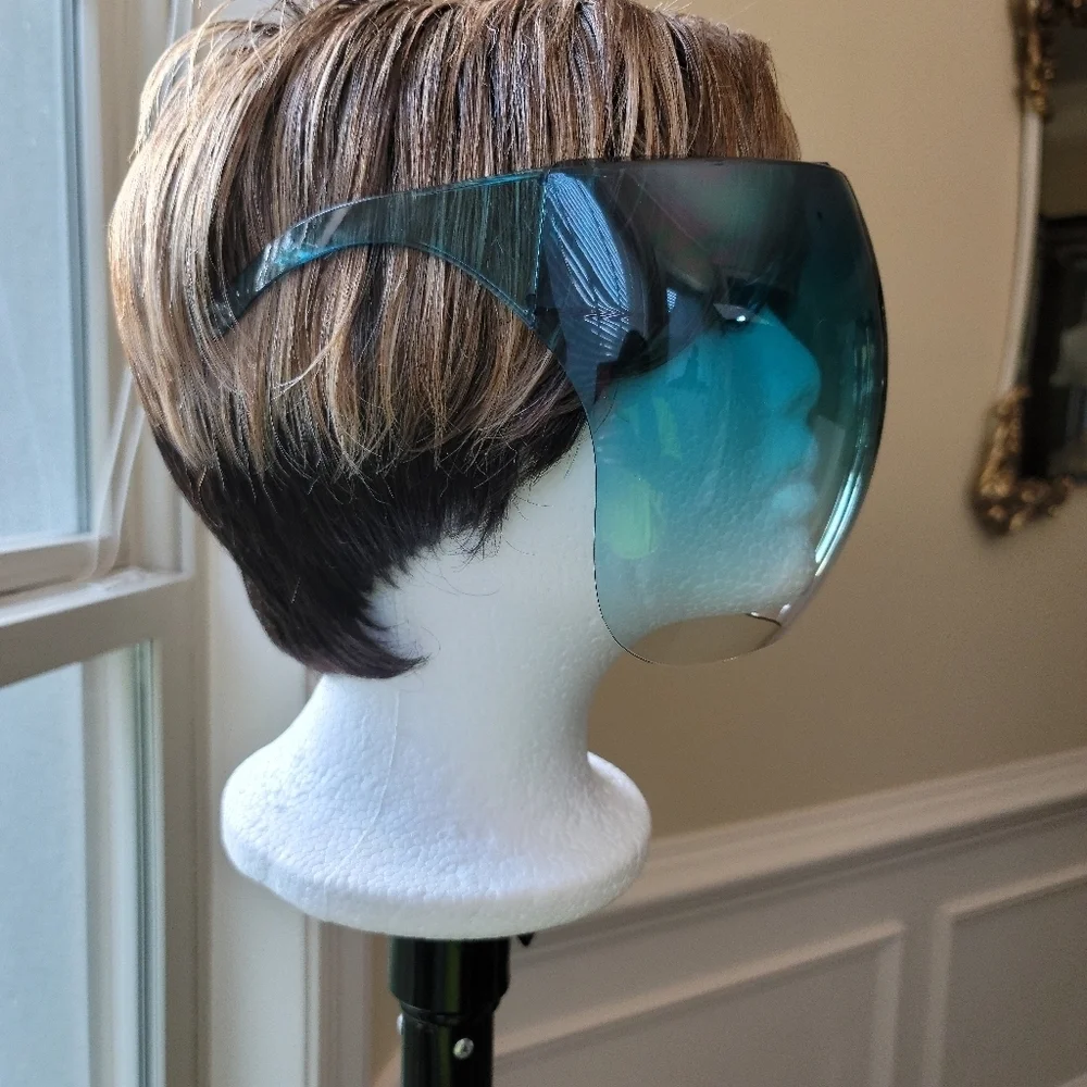 Face mask/shield tinted Blue‎ Ombre